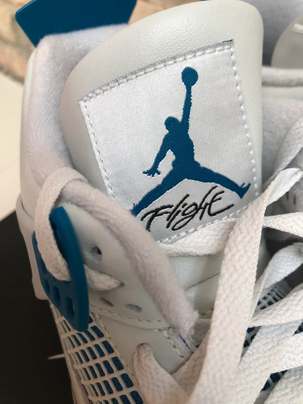 Nike Air Jordan 4 Retro “military blue”