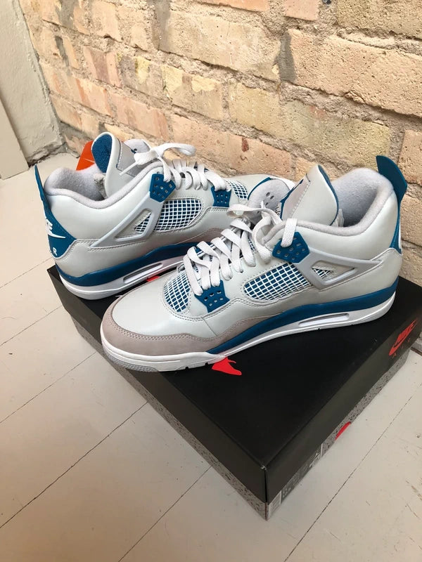 Nike Air Jordan 4 Retro “military blue”