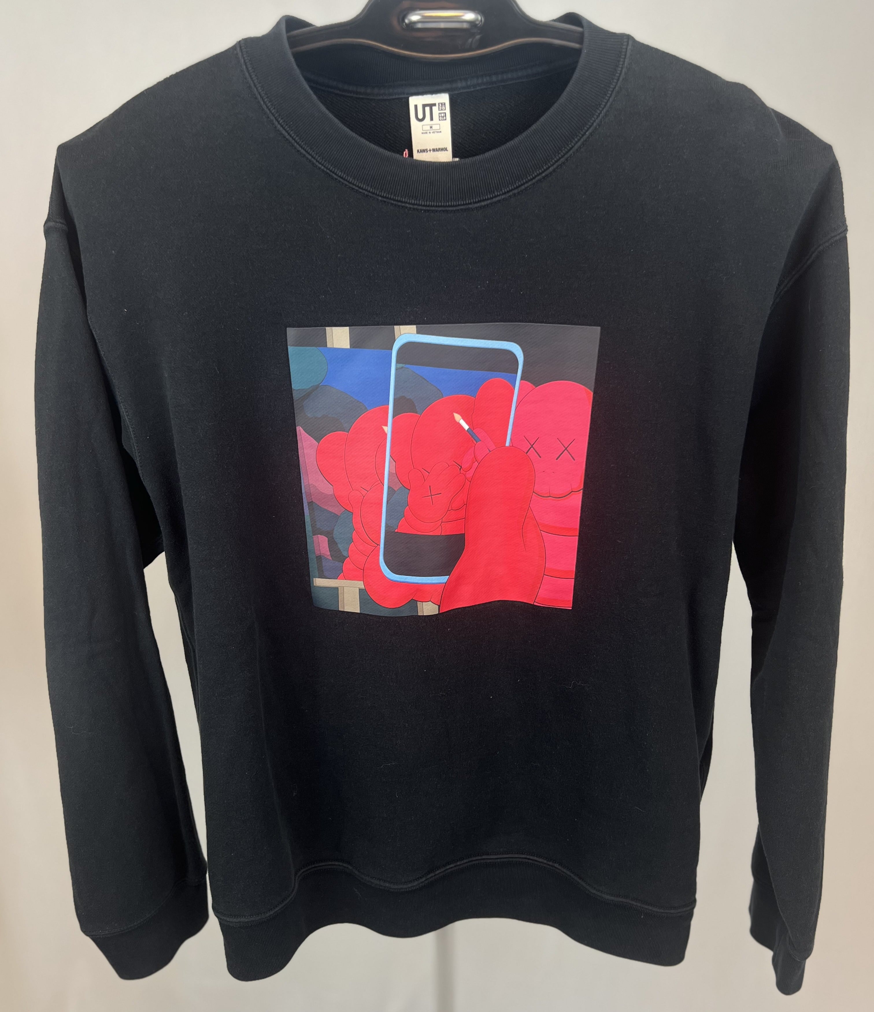 KAWS X Uniqlo "Selfie"sweatshirt