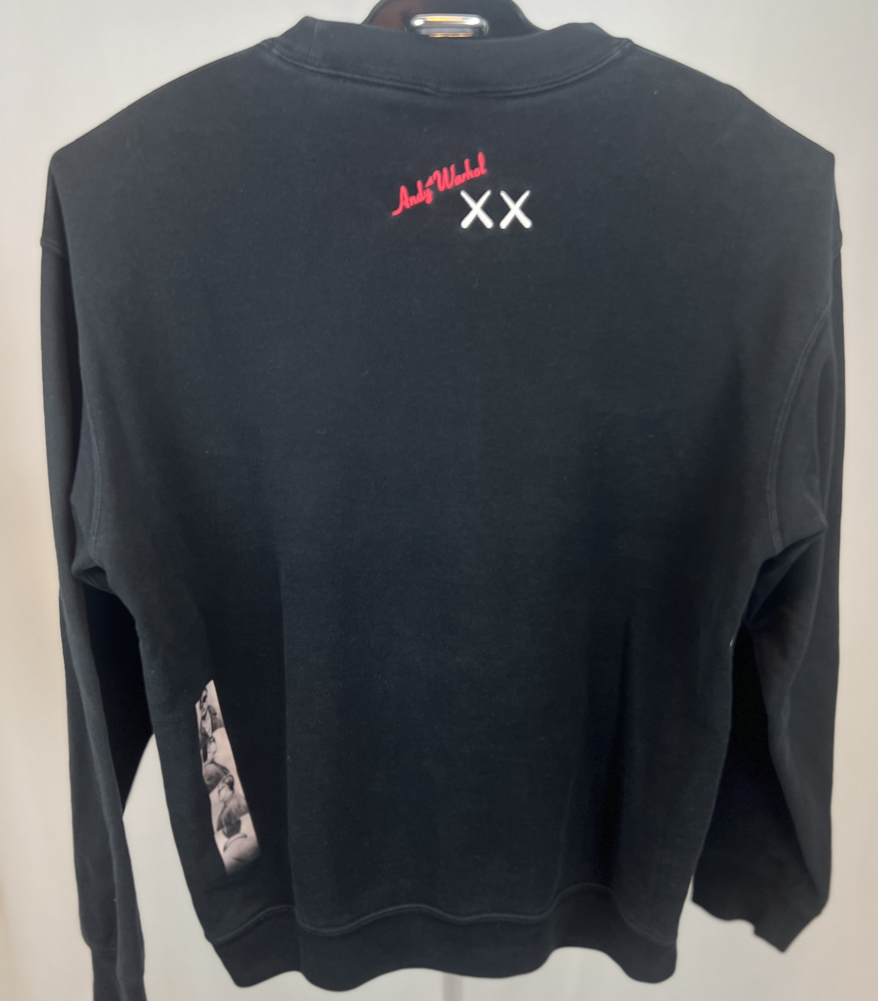 KAWS X Uniqlo "Selfie"sweatshirt