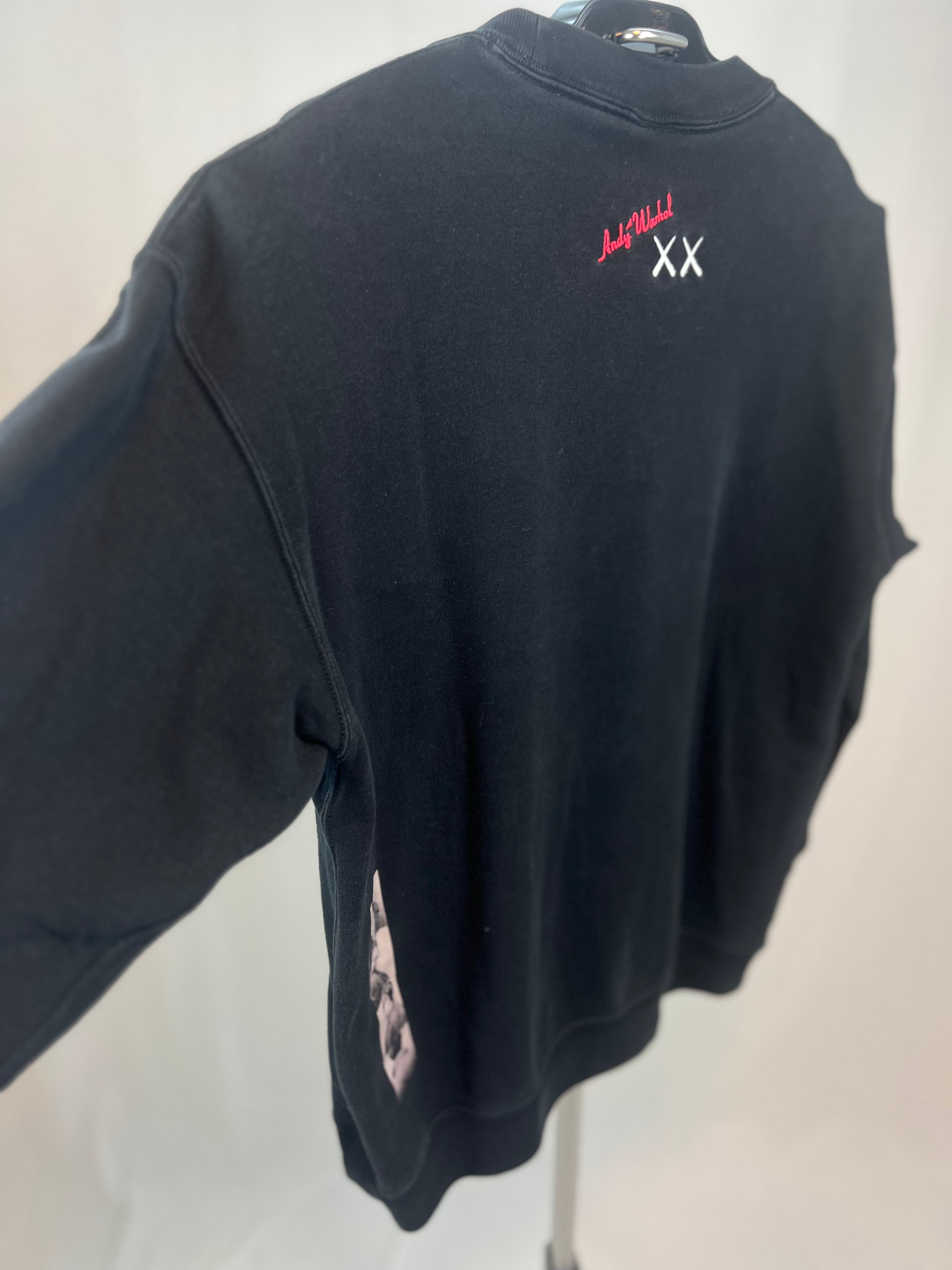 KAWS X Uniqlo "Selfie"sweatshirt