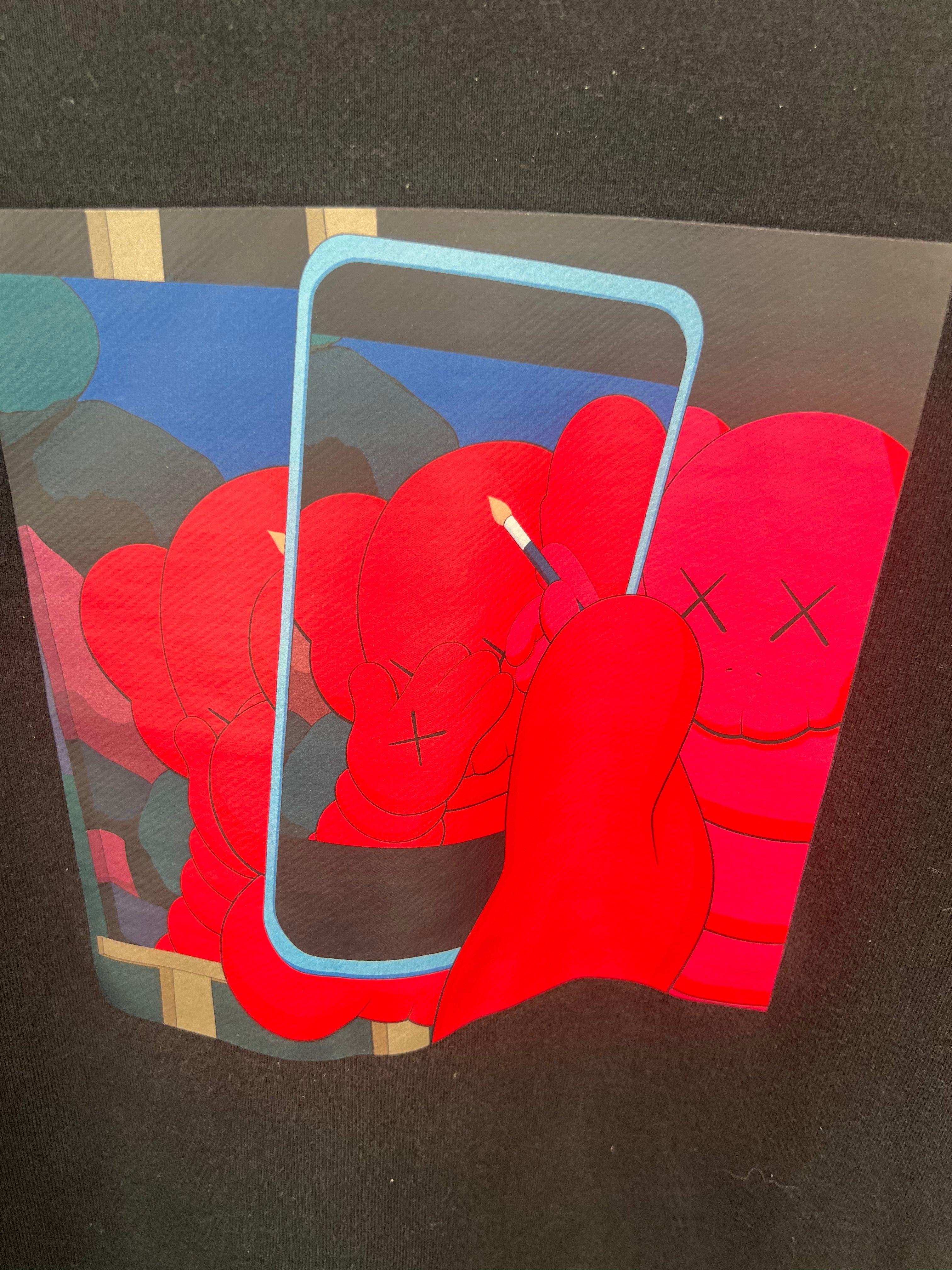 KAWS X Uniqlo "Selfie"sweatshirt